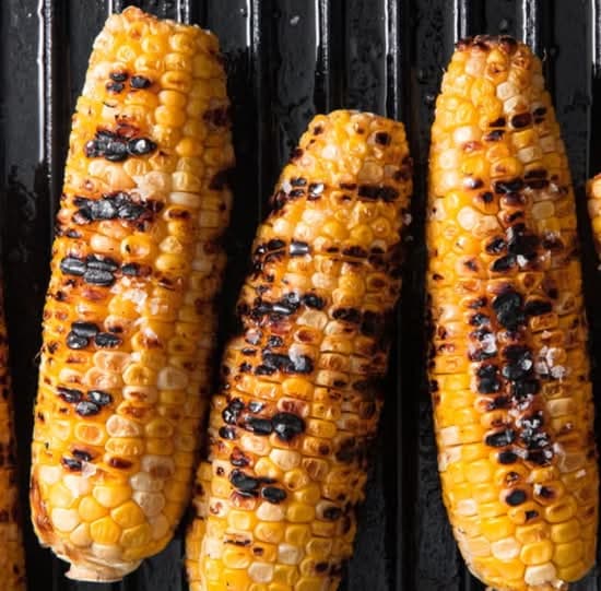 Grilled corn on the cob
